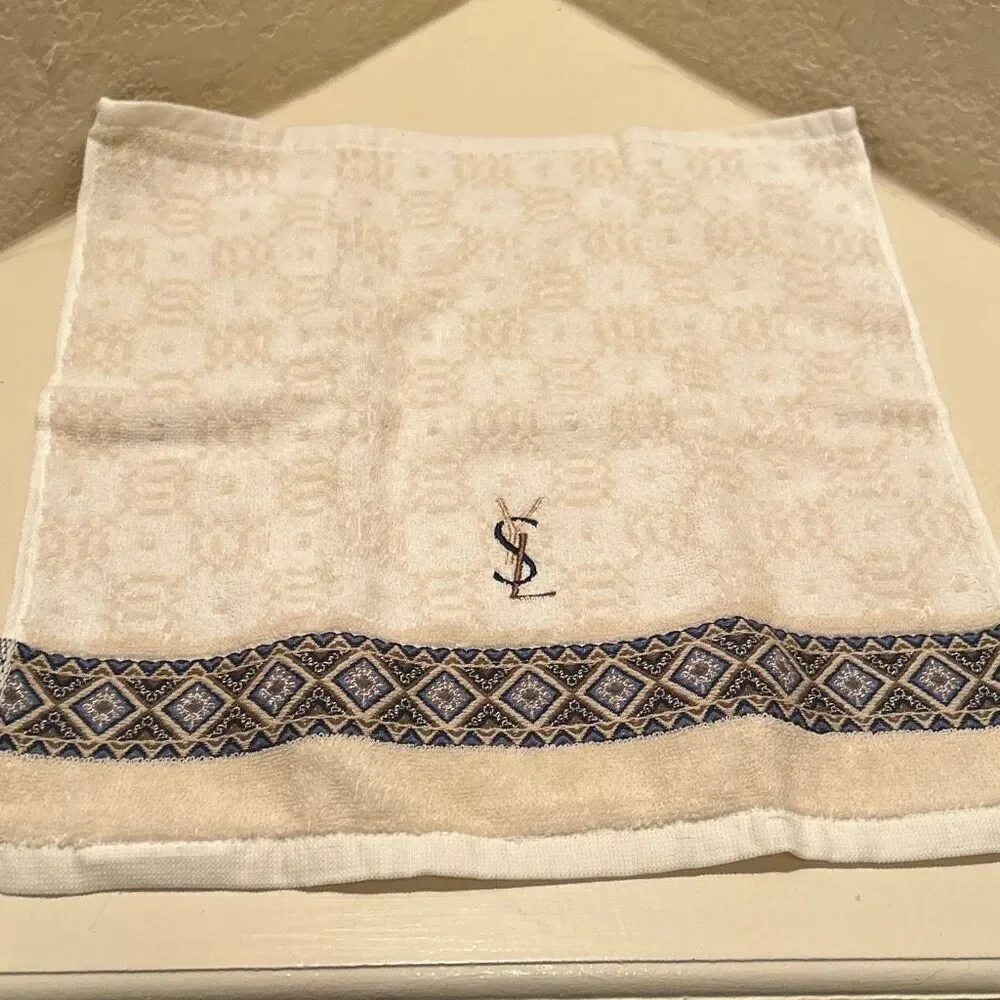 Yves Saint Laurent 14x14 Decorative Hand Towel Beige Blue Pattern Block NEW